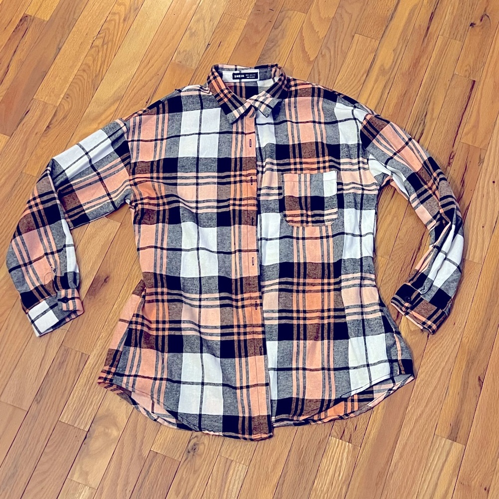 Flannel shirt size small in black white and coral
